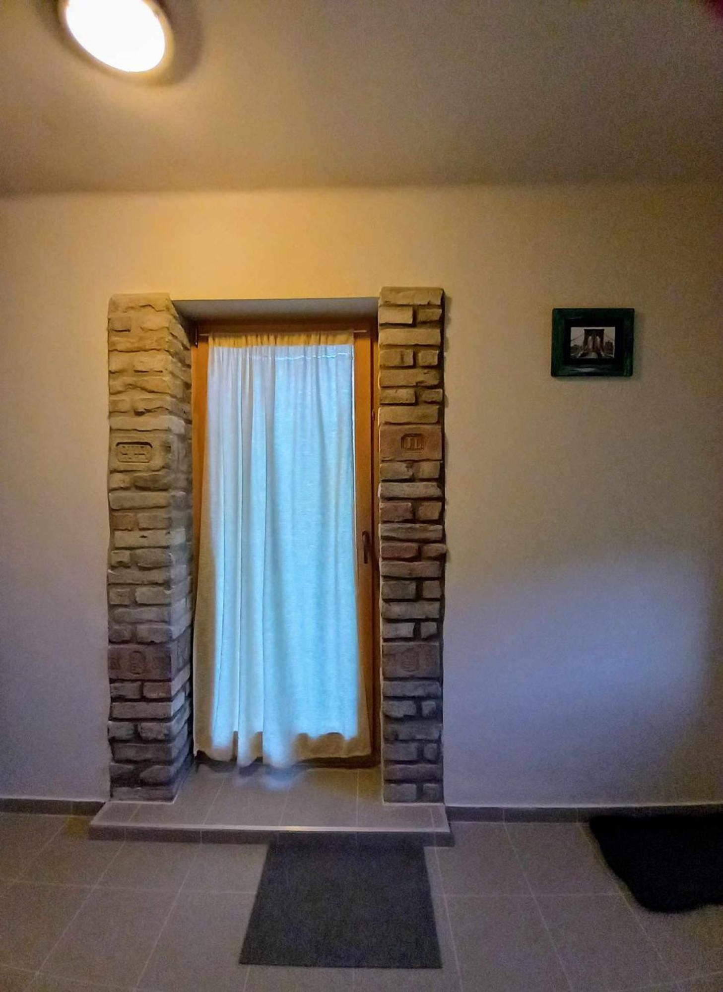 Bike&Night Apartment Baracska Exterior photo